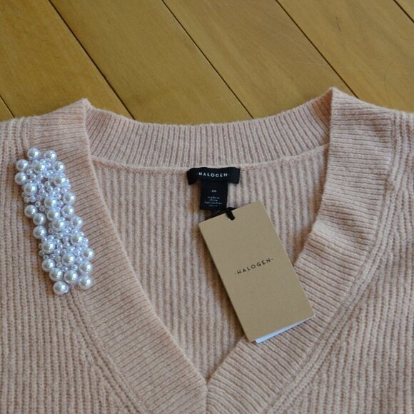 Halogen V Neck Pearl Accent Sweater Size M - Picture 2 of 7